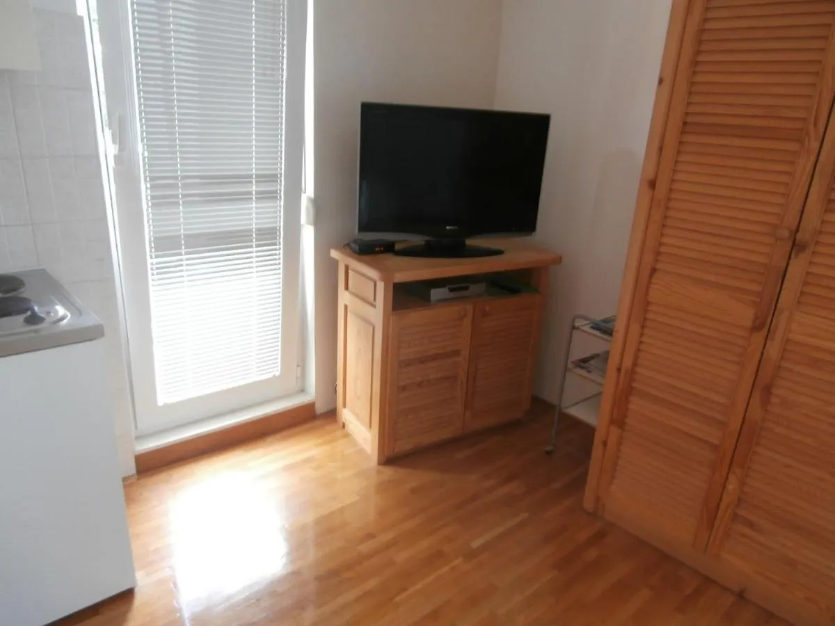 Apartment Studio Mia-Beach In Split Croatia