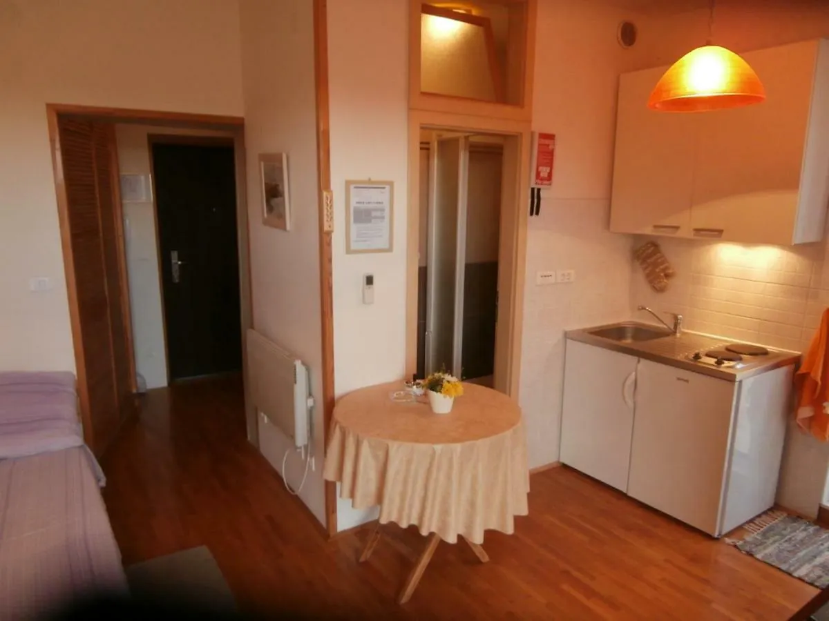 Apartment Studio Mia-Beach In Split 0*,